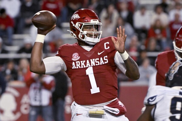 Jefferson s 3 TD passes help Arkansas roll past Florida
